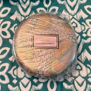 NEW Voluspa California Summers Tin Candle